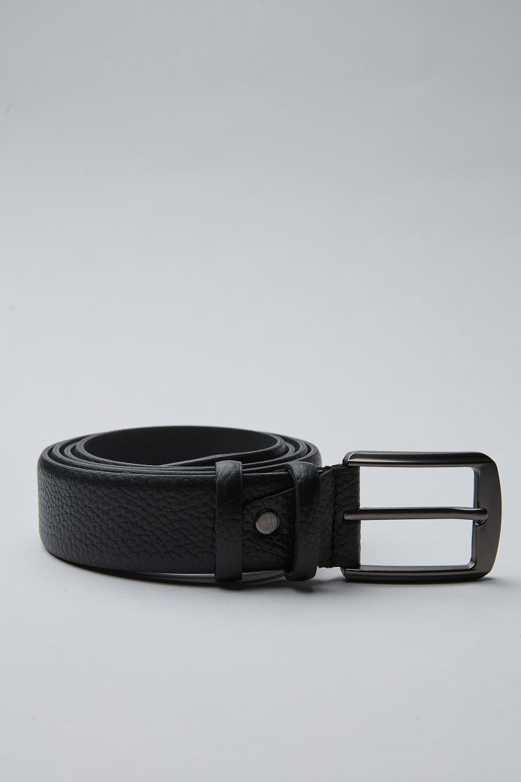 Мужской ремень черный текстурный